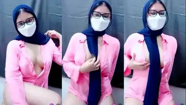 ABG Cantik Colmek Sange Berat Memek Muncrat poster