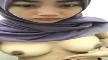 Jilbab Ungu Remas Tete Sange Banget Lumer HD poster
